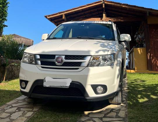 FIAT FREEMONT 2.4 EMOTION 16V GASOLINA 4P AUTOMÁTICO